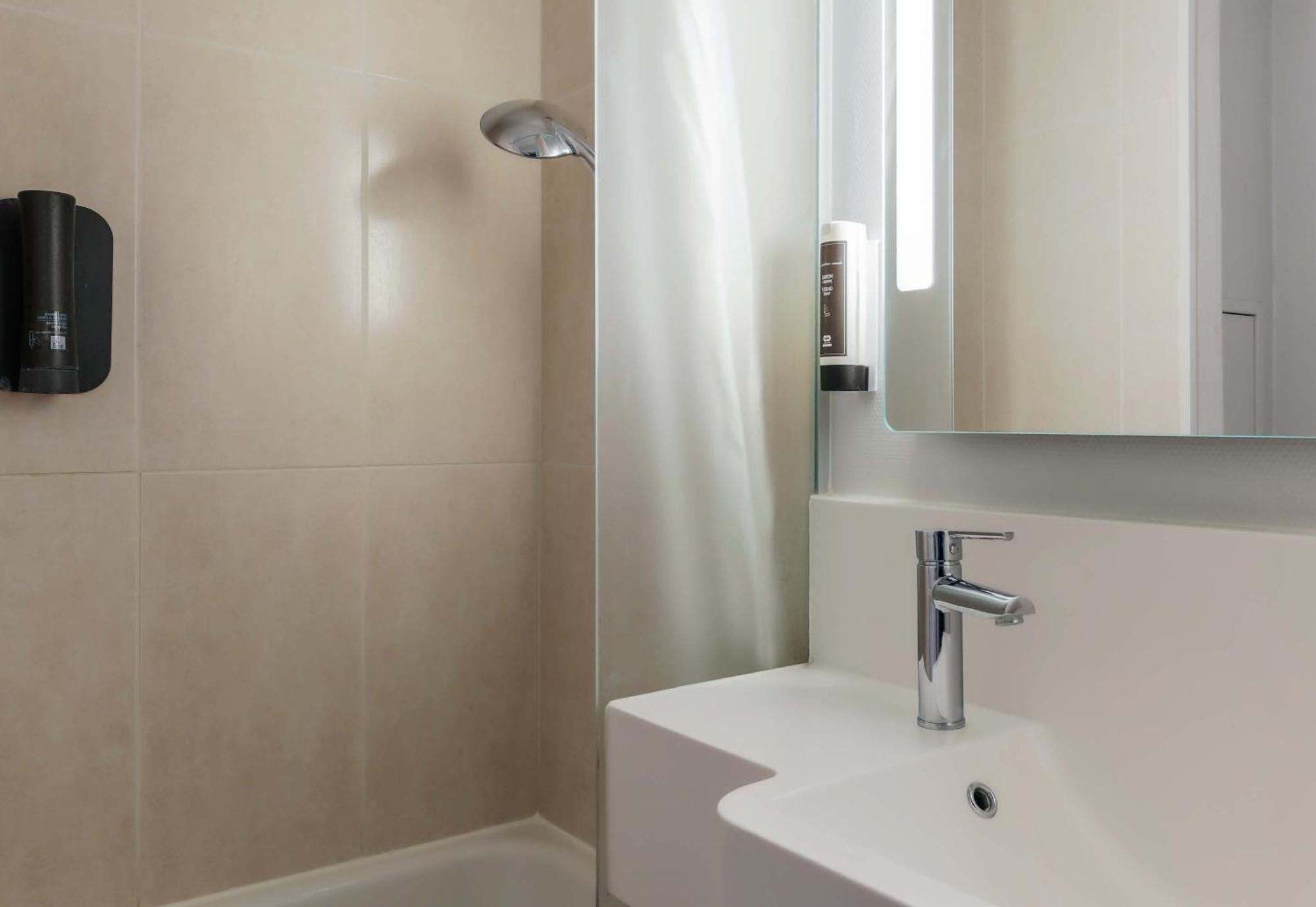 B&B Hotel Nancy Frouard Esterno foto